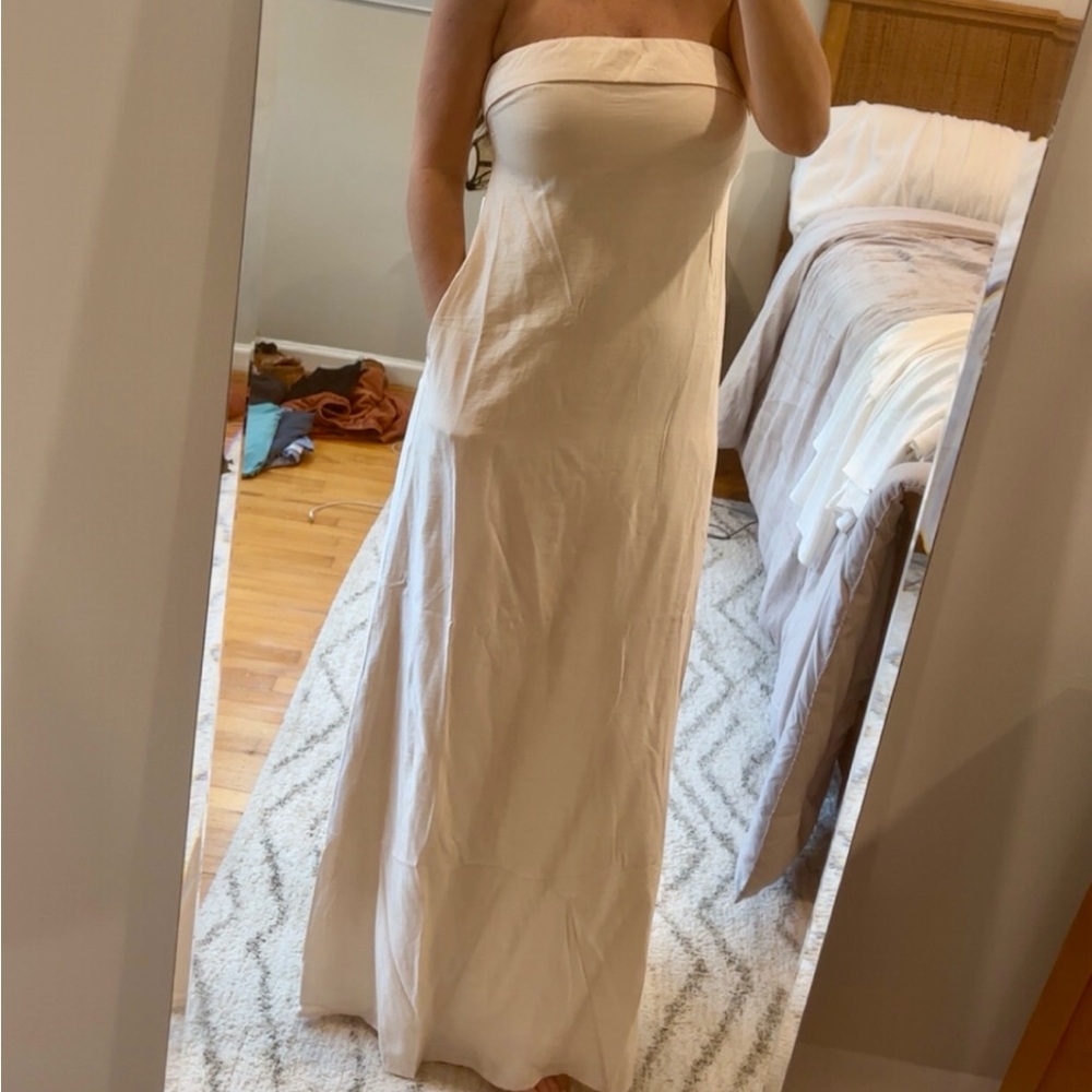 Chic Strapless Cream Maxi Dress